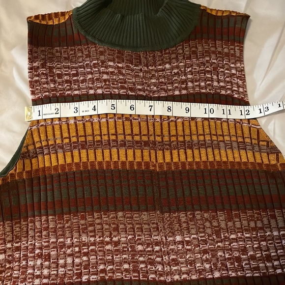 Sleeveless Stretch Sweater /Shirt dress - Picture 7 of 7